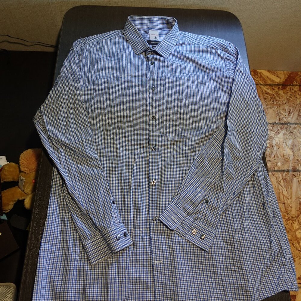 J Ferrar Long Sleeve Button Down Shirt